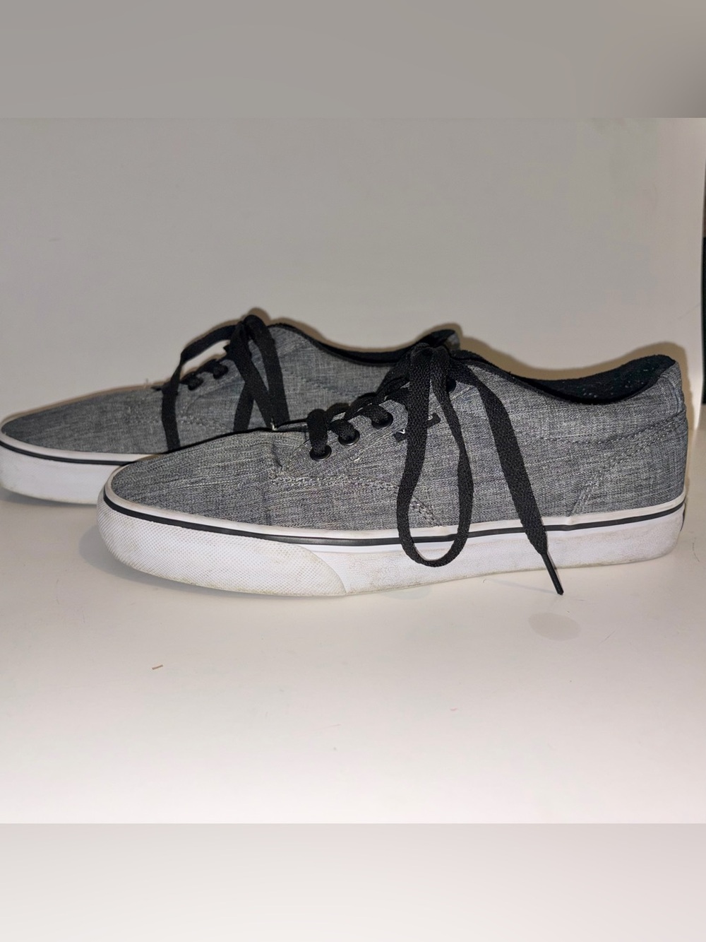 Vans Men's Casual Gray Canvas Lace-Up Sneakers
